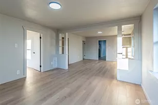 316 Bowlin Ave NE, Orting, WA 98360 - Photo 8