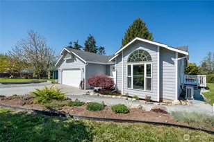 1869 Elhardt St, Camano Island, WA 98282 - Photo 2