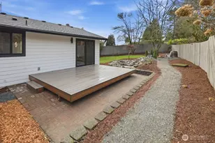 10704 NE 200th Pl, Bothell, WA 98011 - Photo 34