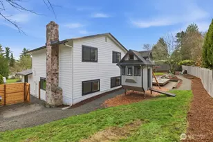 10704 NE 200th Pl, Bothell, WA 98011 - Photo 32