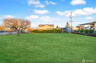 1077 Garfield St, Enumclaw, WA 98022 - Photo 26