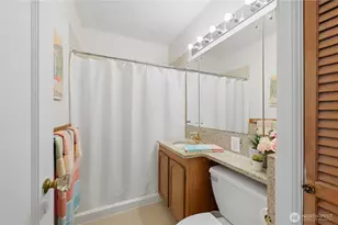 7328 19th Ave NE, Seattle, WA 98115 - Photo 16