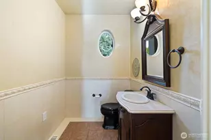 7613 N 10th St, Tacoma, WA 98406 - Photo 38