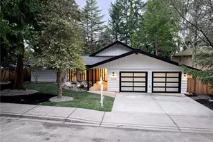22526 98th Ave W, Edmonds, WA 98020 - Photo 2