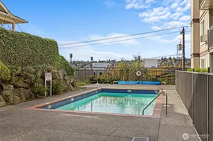 2253 Gilman Dr W, Seattle, WA 98119 - Photo 24