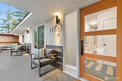 11721 24th Avenue NE, Seattle, WA 98125 - Photo 2