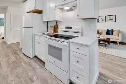 14132 74th Place NE #D-16, Kirkland, WA 98034 - Photo 10