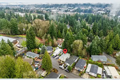 19224 129th Court NE, Bothell, WA 98011 - Photo 32