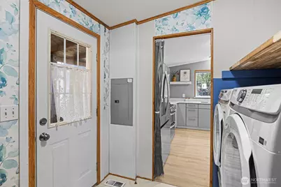 19224 129th Court NE, Bothell, WA 98011 - Photo 18