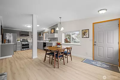 19224 129th Court NE, Bothell, WA 98011 - Photo 10