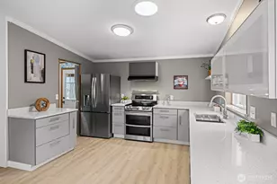 19224 129th Ct NE, Bothell, WA 98011 - Photo 14