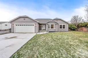 1503 Castlerock Ave, Wenatchee, WA 98801 - Photo 2