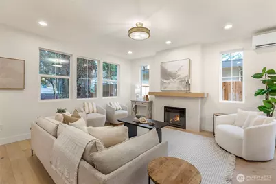 11607 NE 112th Street #2, Kirkland, WA 98033 - Photo 10