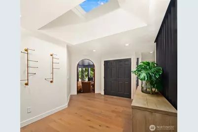 19303 Olympic View Drive, Edmonds, WA 98020 - Photo 16