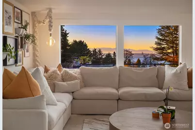 19303 Olympic View Drive, Edmonds, WA 98020 - Photo 2