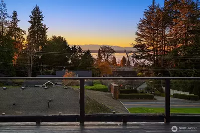 19303 Olympic View Drive, Edmonds, WA 98020 - Photo 36