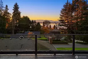 19303 Olympic View Dr, Edmonds, WA 98020 - Photo 36