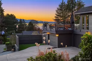 19303 Olympic View Dr, Edmonds, WA 98020 - Photo 4