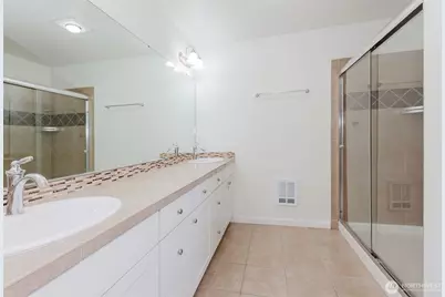 1025 12th Street, Bremerton, WA 98337 - Photo 20