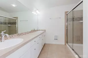 1025 12th St, Bremerton, WA 98337 - Photo 20