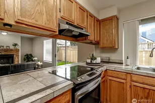 12105 SE 261st Ct, Kent, WA 98030 - Photo 12