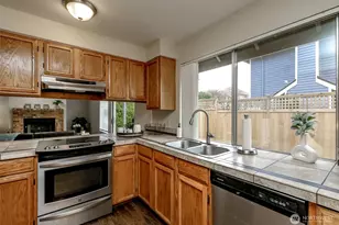 12105 SE 261st Ct, Kent, WA 98030 - Photo 14