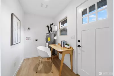 3503 Meadow Avenue N, Renton, WA 98056 - Photo 16