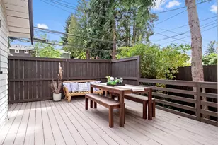 9701 Roosevelt Way NE, Seattle, WA 98115 - Photo 30