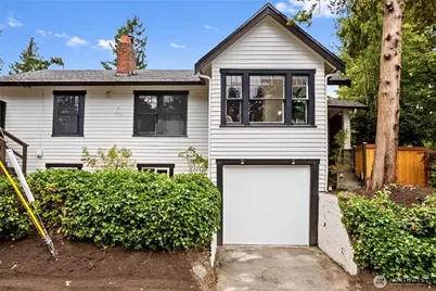 9701 Roosevelt Way NE, Seattle, WA 98115 - Photo 32