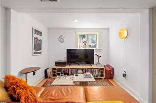 9701 Roosevelt Way NE, Seattle, WA 98115 - Photo 24