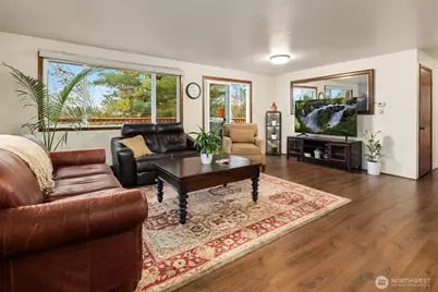 609 NW Broadway Street, Coupeville, WA 98239 - Photo 14