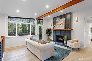 4379 150th Ave SE, Bellevue, WA 98006 - Photo 2