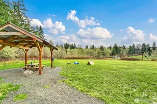 11419 Leschi Cir, Anderson Island, WA 98303 - Photo 12