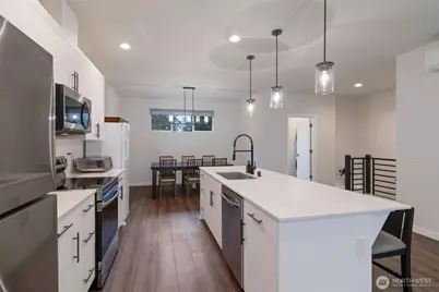 13710 Ash Way #B4, Everett, WA 98204 - Photo 10