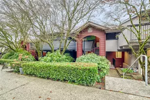 15805 Waynita Way NE, Bothell, WA 98011 - Photo 2