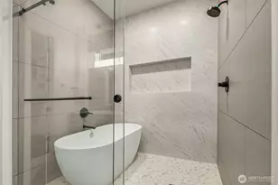 11909 90th Ave NE, Kirkland, WA 98034 - Photo 26