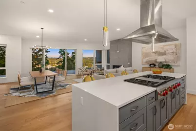 11909 90th Avenue NE, Kirkland, WA 98034 - Photo 10