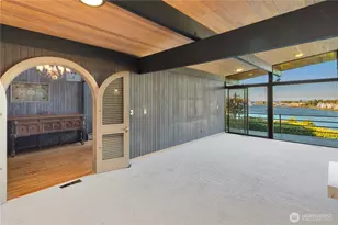 3653 W Commodore Way, Seattle, WA 98199 - Photo 10