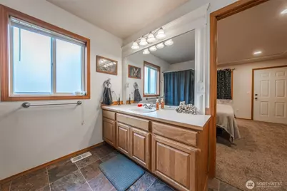 30608 40th Avenue E, Graham, WA 98338 - Photo 14