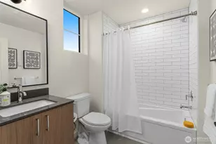 110 D 2nd Street S, Kirkland, WA 98033 - Photo 16