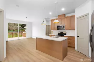 2333 W Castleman St, Longview, WA 98632 - Photo 6