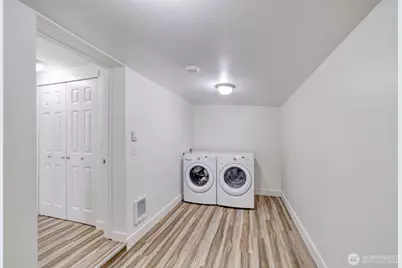 20402 114th Street E, Bonney Lake, WA 98391 - Photo 8