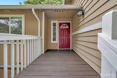 17610 161st. Avenue SE, Renton, WA 98058 - Photo 2