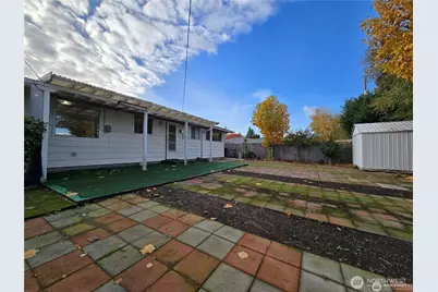 11144 Woodward Avenue S, Seattle, WA 98178 - Photo 16