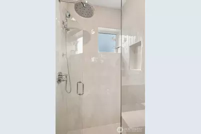 9033 8th Avenue NW #B, Seattle, WA 98117 - Photo 10