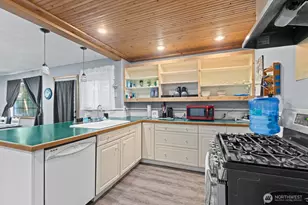 4708 Delta Ln SE, Tumwater, WA 98501 - Photo 16