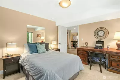 218 S 210th Street, Des Moines, WA 98198 - Photo 28