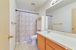20702 190th Ave E, Orting, WA 98360 - Photo 18