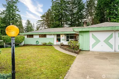 6702 193rd Street SW, Lynnwood, WA 98036 - Photo 2