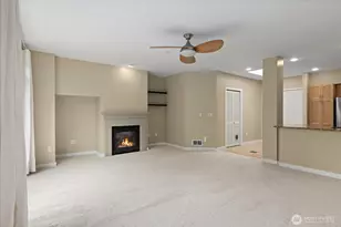 925 110th Ave NE, Bellevue, WA 98004 - Photo 8